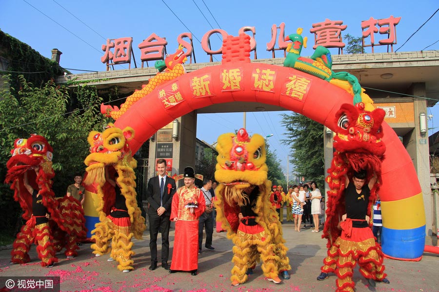 Orphaned Chinese woman marries American at SOS village