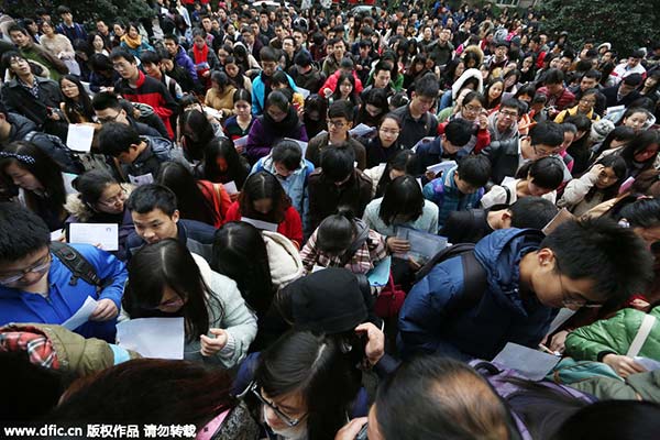 Half a million people apply for civil service exams