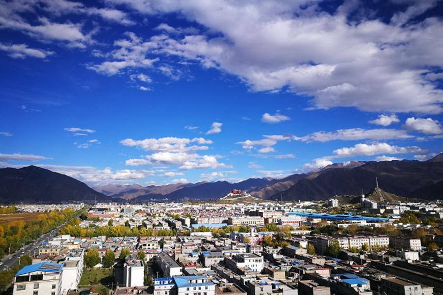 Under the blue sky of Tibet