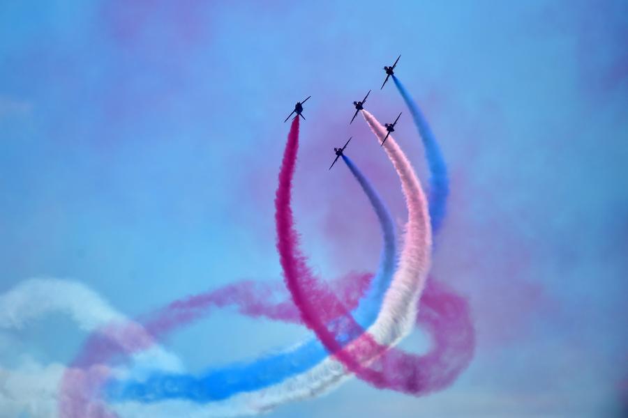 British Red Arrows make its debut in China