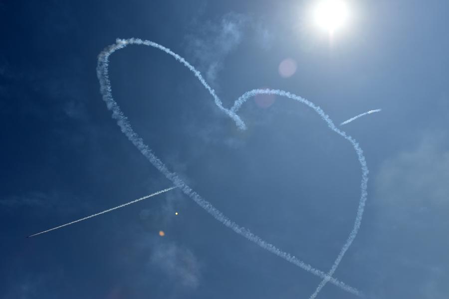 British Red Arrows make its debut in China