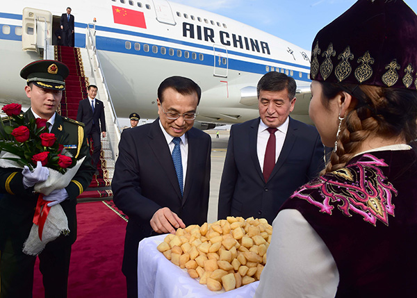 Premier emphasizes fight against terror
