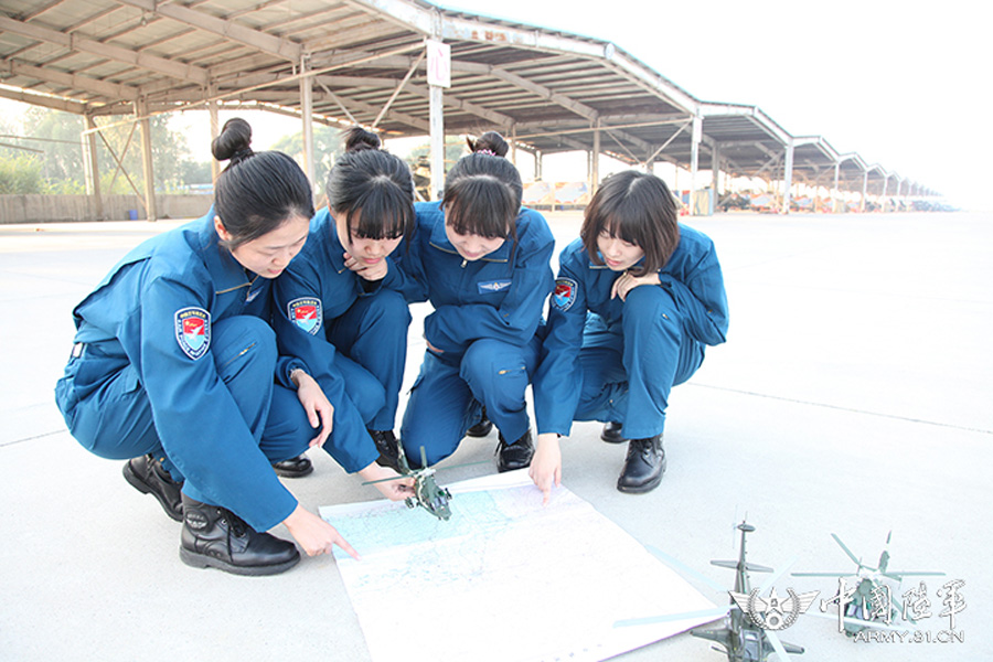 First five female attack helicopter pilots for PLA Army ready for action