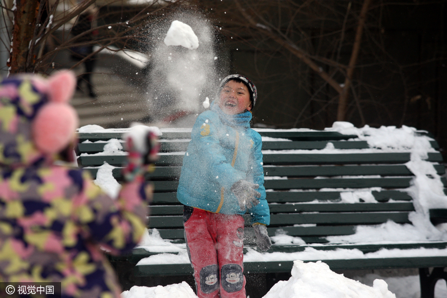 Harbin experiences biggest snowfall of the season