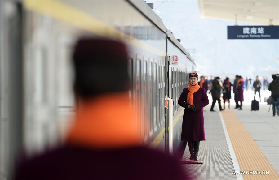 Minxian-Guangyuan section of Lanzhou-Chongqing railway put into operation