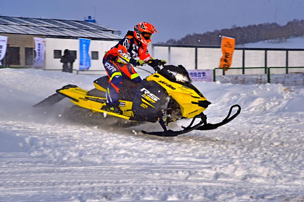 Snowmobiles race in Chengde championship