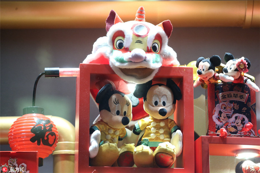 Mickey and Minnie get into Spring Festival spirit in Shanghai