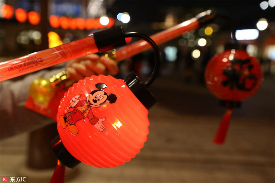 Mickey and Minnie get into Spring Festival spirit in Shanghai