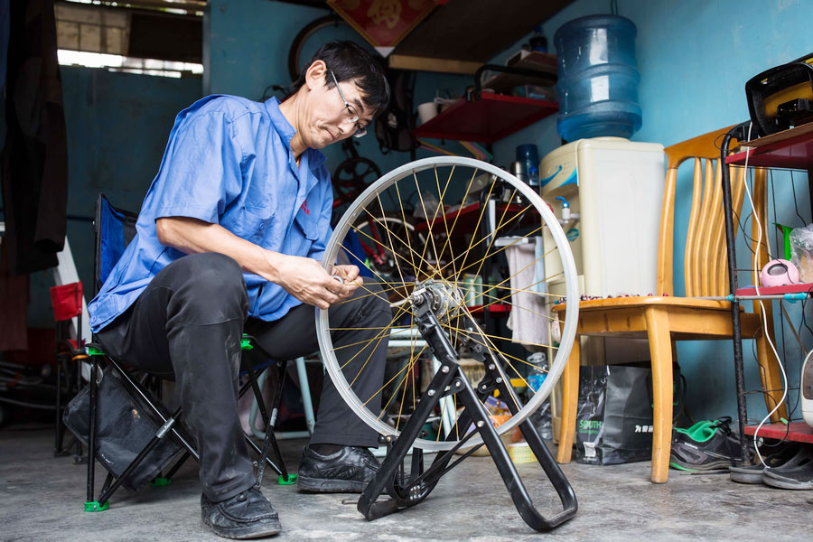 Prone cycling enthusiast wants more to get out of the saddle