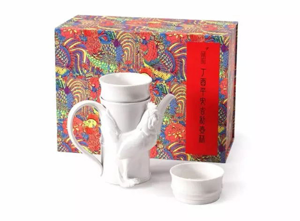 Renowned designer creates mug and pot set to mark the Year of the Rooster