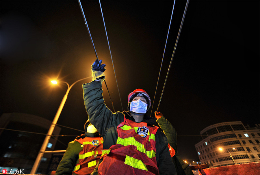 Workers behind the busiest travel rush