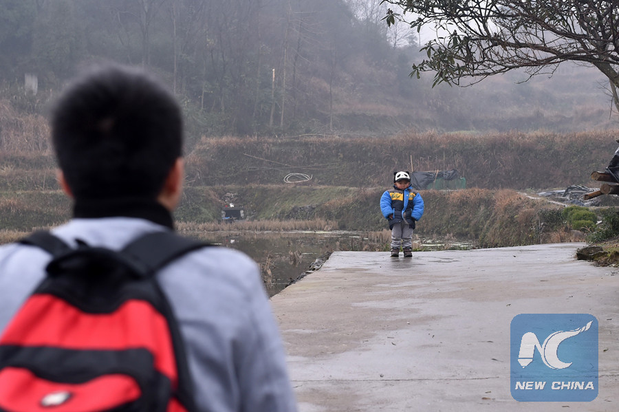 Spring Festival: The moment migrant worker met son after 24-hour journey