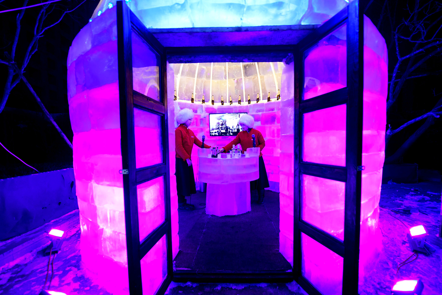 'Ice bar' opens in Shenyang