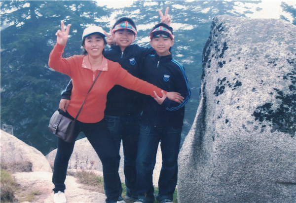 Meet young science minds: Twin brothers' Spring Festival in Jilin