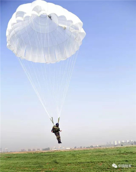 Real life Mulan: PLA's female special ops soldiers prove girl power