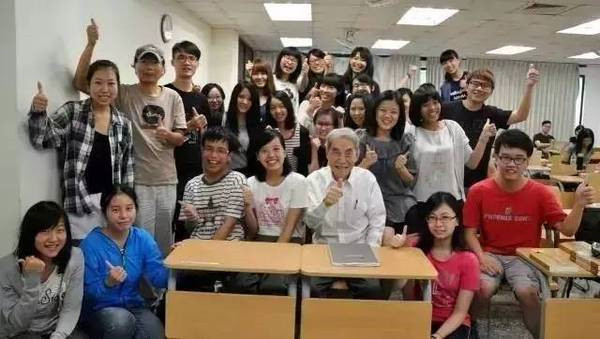 Studying keeps 105-year-old scholar young at heart