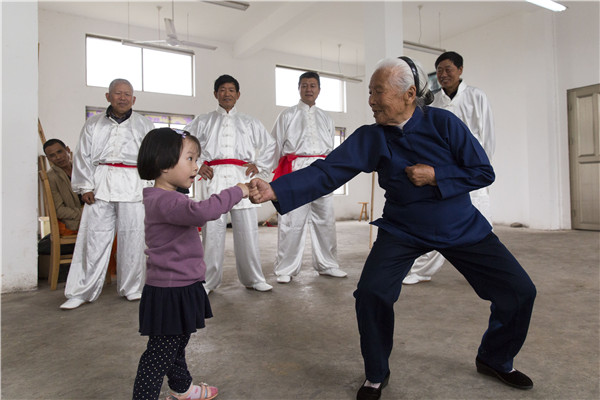 'Kung fu granny' proves a hit