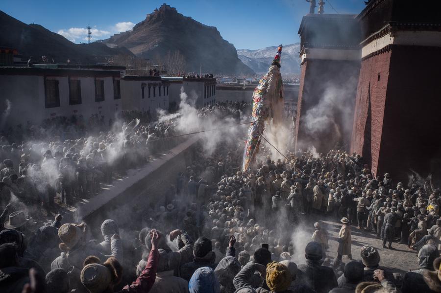 Tibetans end new year celebrations with white carnival