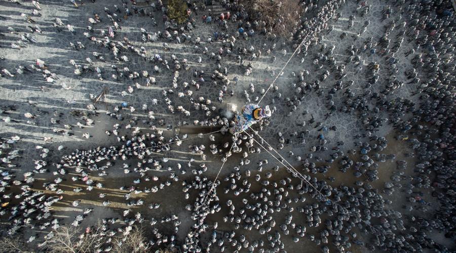 Tibetans end new year celebrations with white carnival