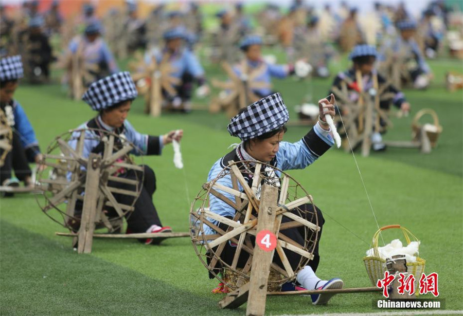 Women set world record by spinning together