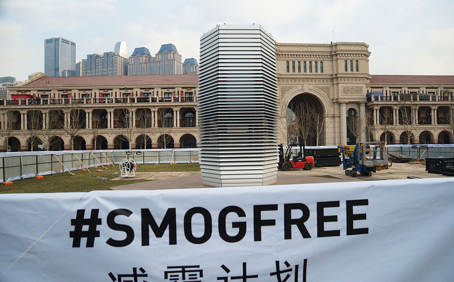 'Smog Free Tower' being installed in Tianjin