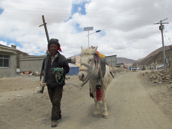 Road to reconstruction nears end in quake-hit Tibet