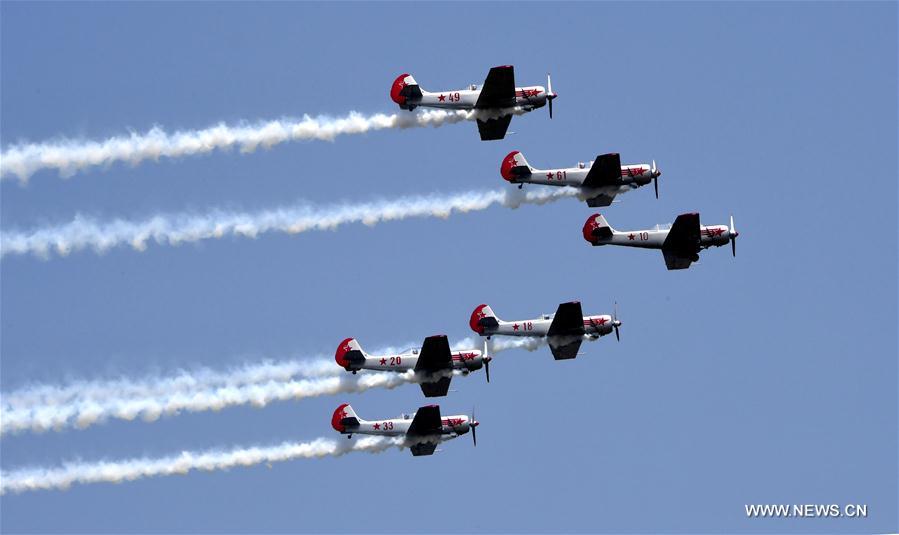 Five-day air show kicks off in Central China's Henan