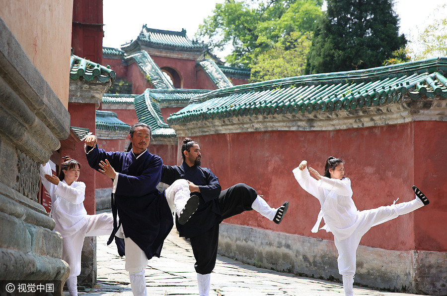 Mexican learns tai chi on Wudang Mountains for 25 times