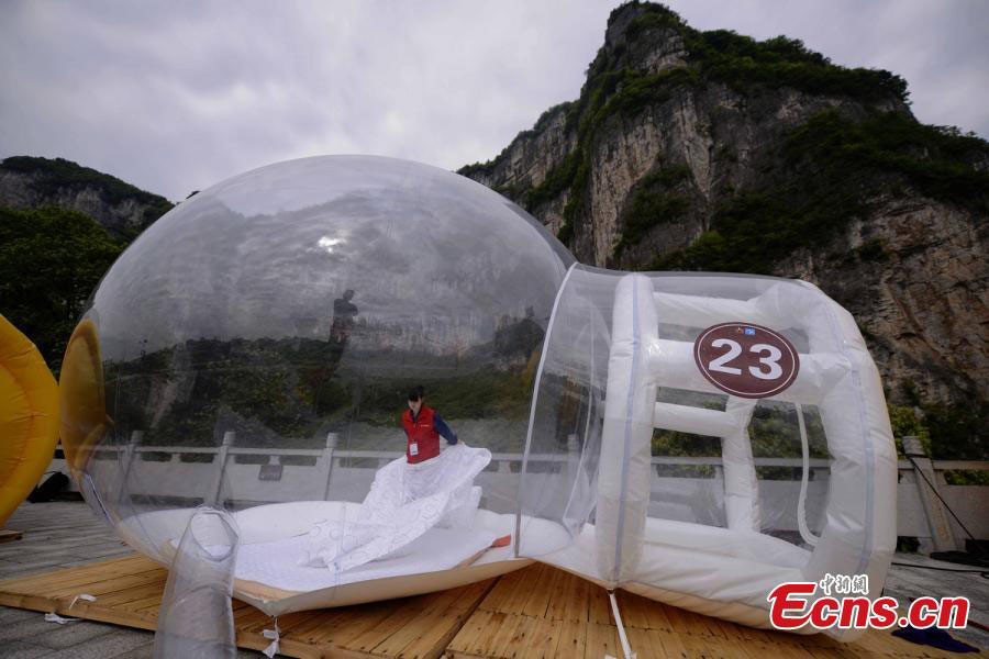 Sleep under a transparent dome