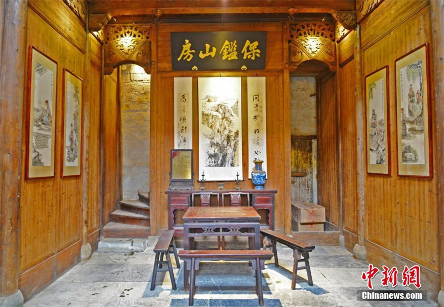 Couple uses 200-year-old Qing Dynasty home as backdrop for wedding