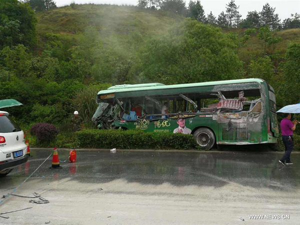 10 killed, 8 severely injured in East China traffic accident