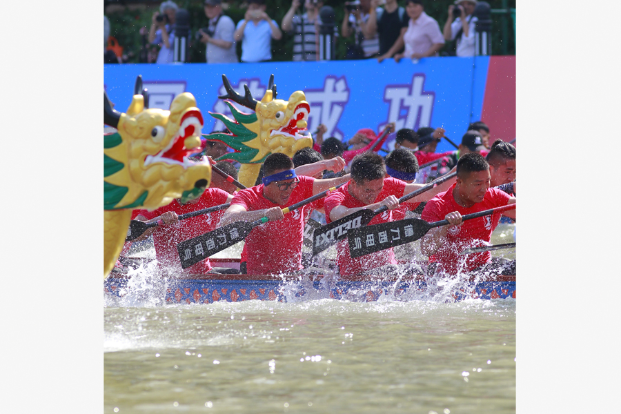 Shanghai dragon boat races draw crowds