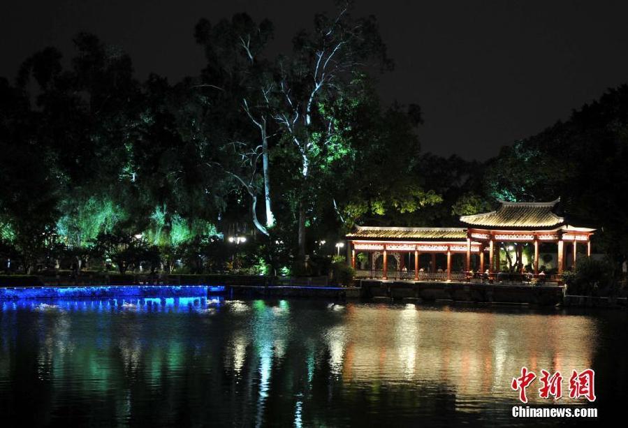 A shimmering, beautiful scene in Fuzhou West Lake Park