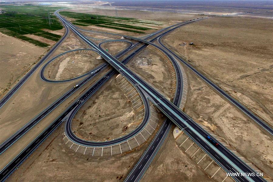 2,540 km expressway will make Beijing and Xinjiang closer