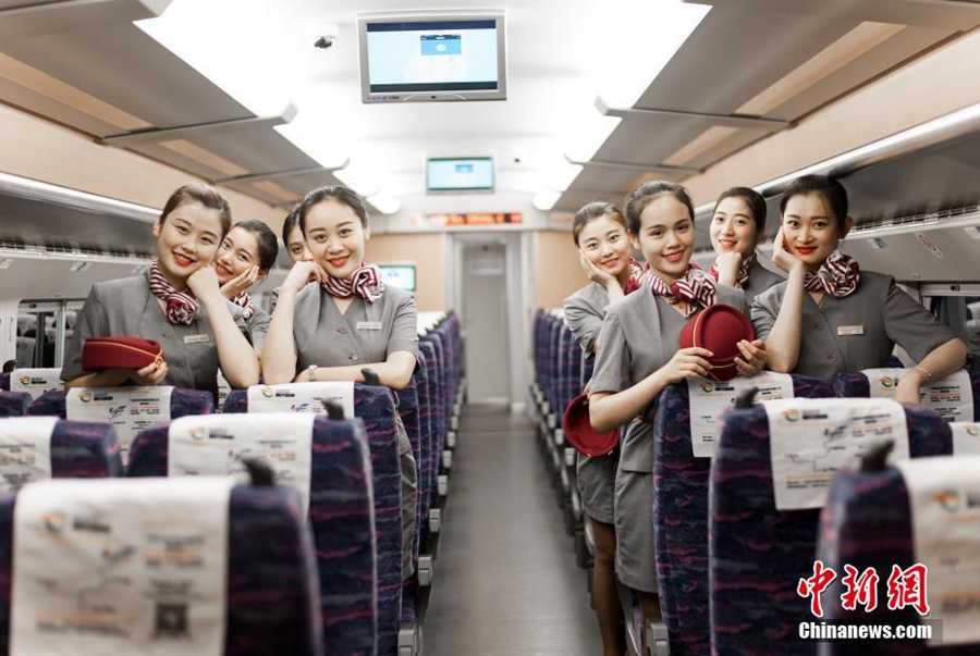 New train attendant uniforms trialed in Nanning
