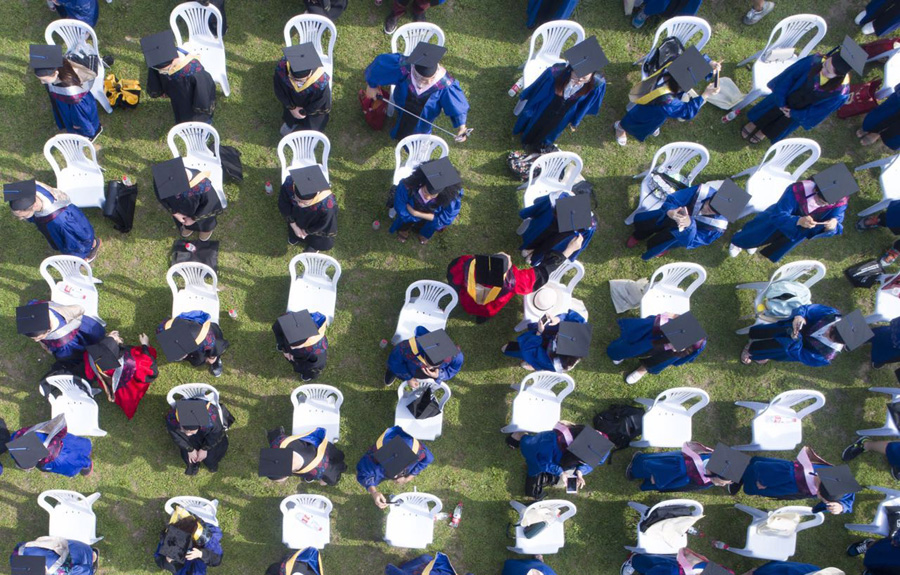 7,000 Wuhan University graduates celebrate commencement