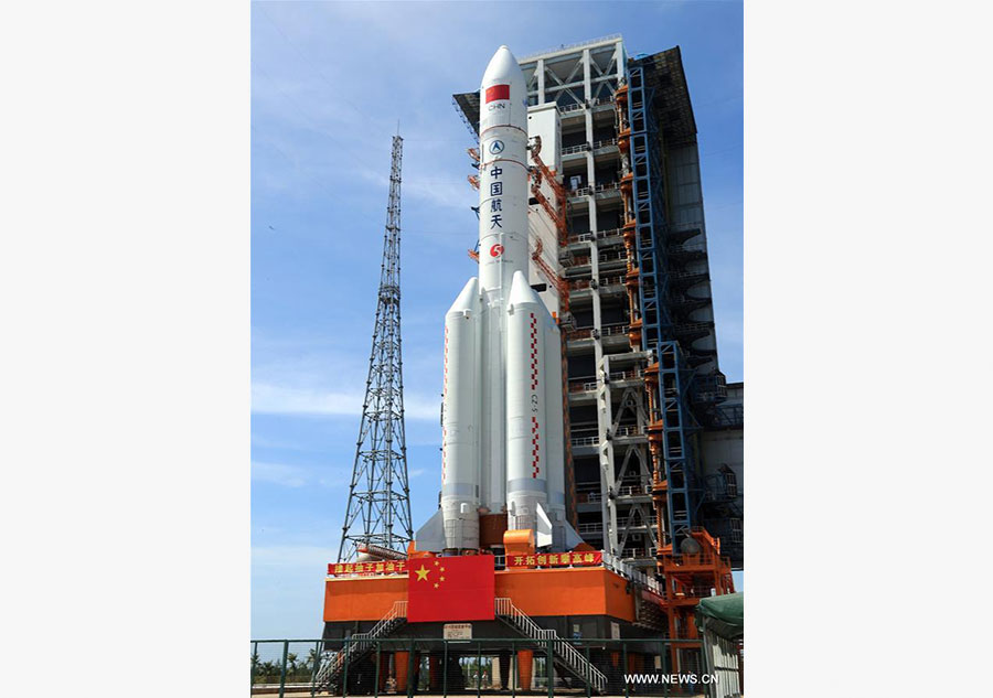 Heavy-lift rocket readied for 2nd mission