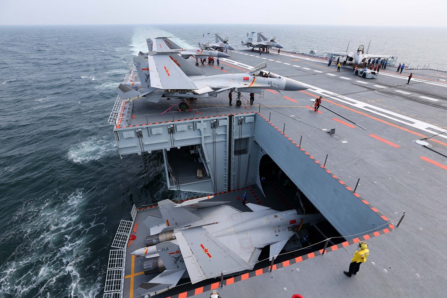 Chinese aircraft carrier formation conducts trans-regional training