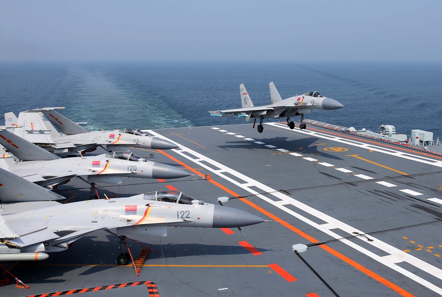 Chinese aircraft carrier formation conducts trans-regional training