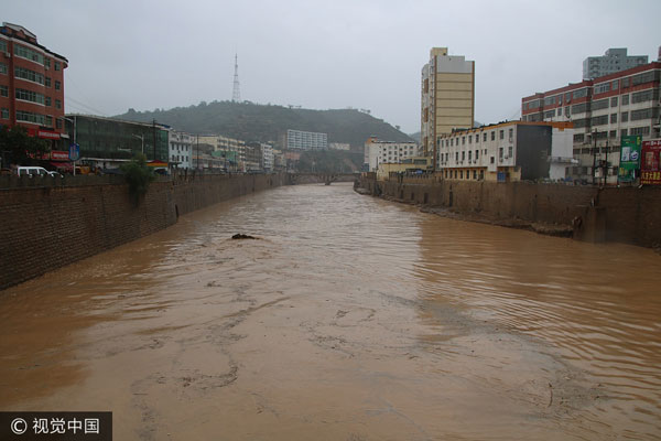 10 die in Northwest China flood