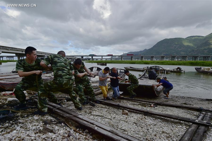 Typhoon Nesat makes landfall in east China