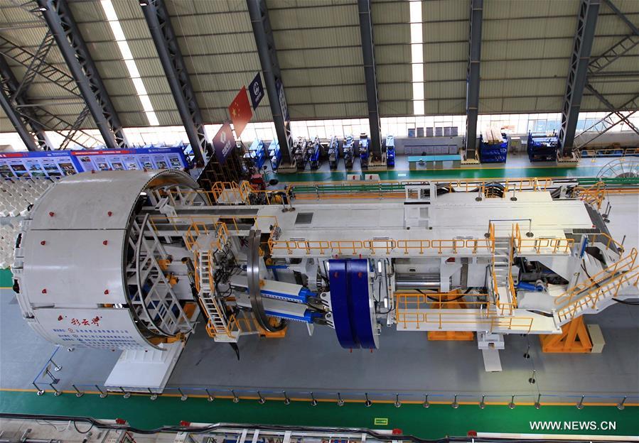 Chinese made tunnel boring machine completed in Kunming