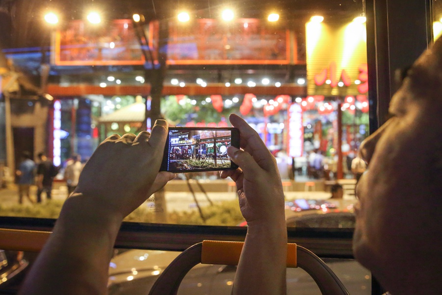 Night riders in Beijing