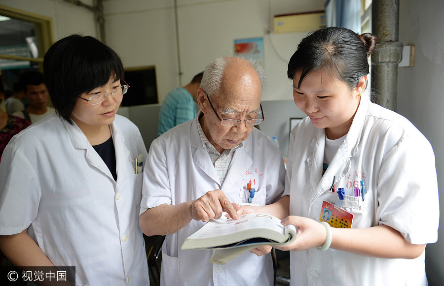 Doctor, 86, devotes life to patients