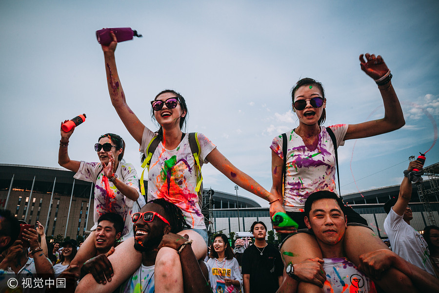 'World's largest paint party' comes to Shanghai