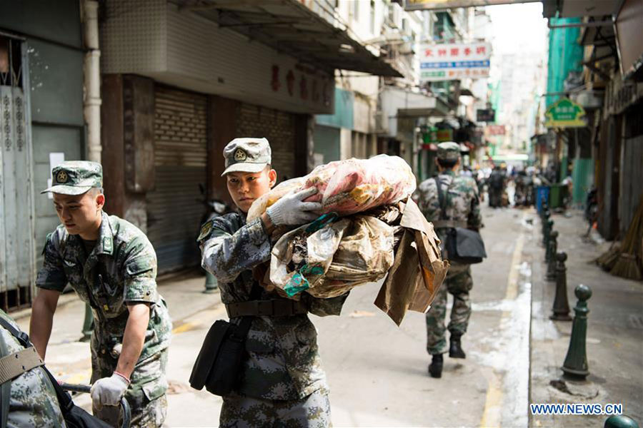 PLA garrison aids relief after typhoon hits Macao