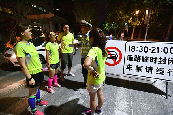 Road closure for exercisers creates friction in Qingdao