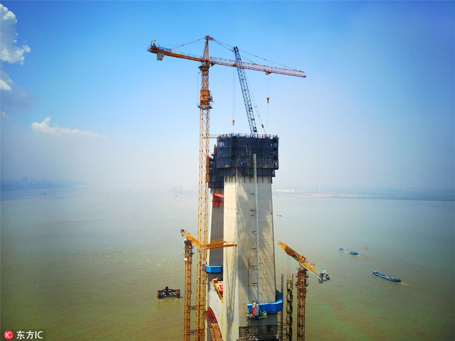 Aerial view of Shanghai-Nantong Yangtze River Bridge under construction