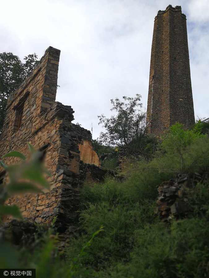 Sichuan's 'Tower of Pisa' withstands earthquakes