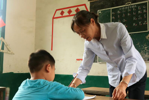Dedicated teacher remains in poor village for 36 years